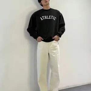 DAZY Letter Graphic Drop Shoulder Sweatshirt Siyah