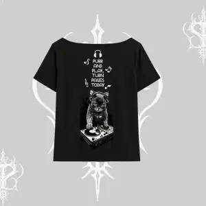 DJ Kedi Baskılı Müzik Temalı Kayık Yaka Tshirt