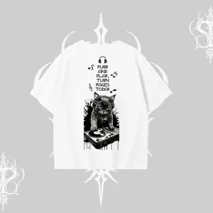 DJ Kedi Baskılı Müzik Temalı Oversize Tshirt