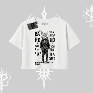 Dream Big Yazılı Takım Elbiseli Kedi Baskılı Oversize Crop Tshirt