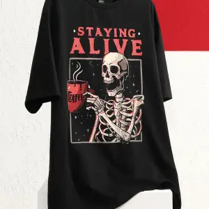 Eduely Sloganlı ve İskelet Grafikli Düşük Omuzlu Tişört