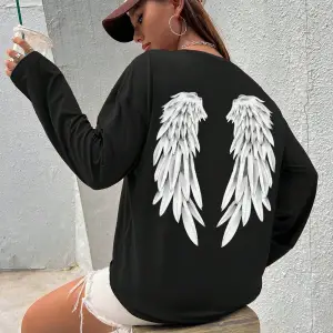 Eduely Sloganlı ve İskelet Grafikli Düşük Omuzlu Tişört