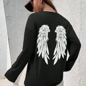 Eduely Sloganlı ve İskelet Grafikli Düşük Omuzlu Tişört