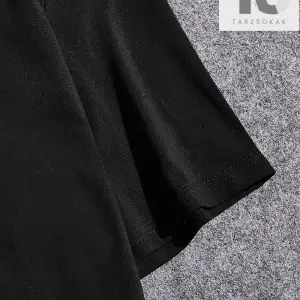 Eoli Studio Erkek Japon Harfli ve Karikatür Grafikli Tişört