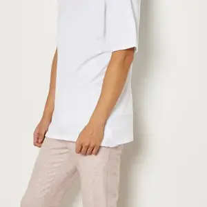 Erkek Beyaz Oversize Basic T-shirt
