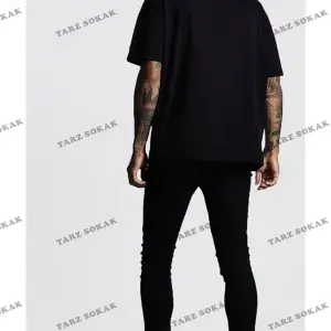 Erkek Beyaz Oversize Savage Baskılı