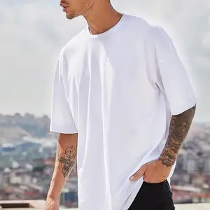 Erkek Beyaz Regular Fit Kısa Kollu Bol Kesim Pamuklu Bisiklet