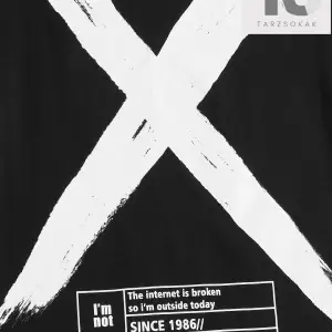 Erkek Çiçek ve Harf Grafikli Tişört