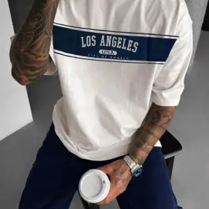 Erkek Ekru Beyaz City Of Angels Oversize Fit Bol Geniş Kalıp Salaş Kesim
