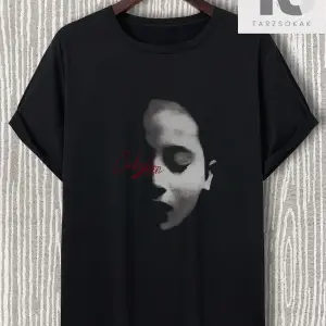 Erkek Figürlü Grafik Tişört