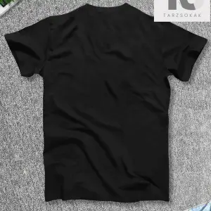 Erkek Figürlü Grafik Tişört