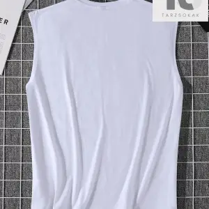 Erkek Kafatası ve Çiçek Desenli Kısa Kollu Tişört