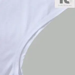 Erkek Kafatası ve Çiçek Desenli Kısa Kollu Tişört