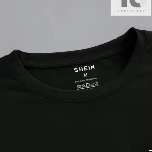 Erkek Karakter ve Harf Baskılı Tişört