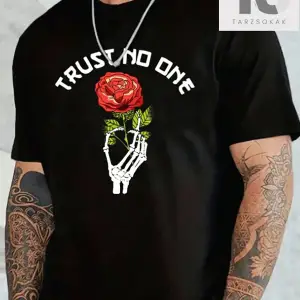 Erkek Loose Fit Palmiye Ağacı ve Mektup Baskılı Kısa Kollu Tişört