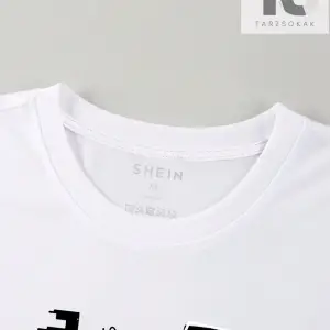 Erkek Mektup Grafikli Tişört