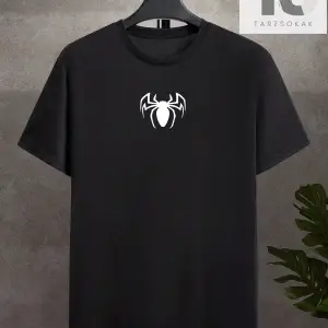 Erkek Örümcek Desenli Kısa Kollu Tişört