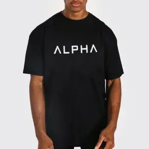 Erkek Siyah Alpha Baskılı Oversize Bisiklet Yaka T-shirt