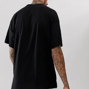 Erkek Siyah Brooklyn Baskılı Oversize Bisiklet Yaka Tişört