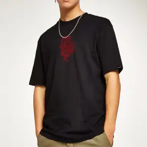 Erkek Siyah Dragon Baskılı Oversize Bisiklet Yaka Tişört