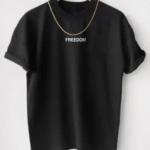 Erkek Siyah Freedom Baskılı Oversize Bisiklet Yaka Kısa Kollu T-shirt