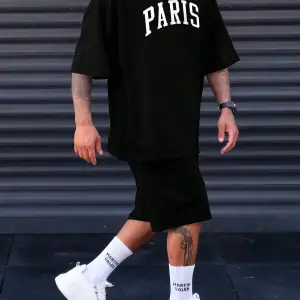 Erkek Siyah Paris Baskılı Oversize Şortlu Takım TS-PARISTKM