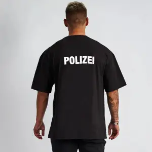 Erkek Siyah Polizai Baskılı Oversize Bisiklet Yaka Tişört