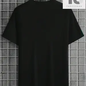 Erkek Slogan ve Şekil Grafikli Düşük Omuz Tişörtü