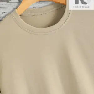 Erkek Sloganlı ve Gökdelenler Baskılı Tişört