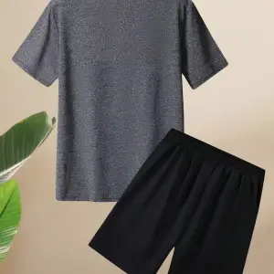 Erkek Yaz Kısa Kollu Tişört ve Şort Takımı Geometrik Desenli Baskılı