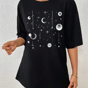 Essnce Ay Desenli Damla Omuz Tişört