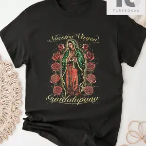 Essnce Kadın Çiçek & Harf Baskılı Yuvarlak Yaka Kısa Kollu Tişört