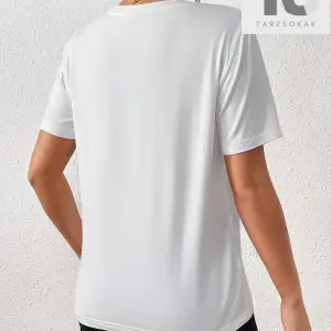 Essnce Sloganlı Grafikli Düşük Omuzlu Tişört