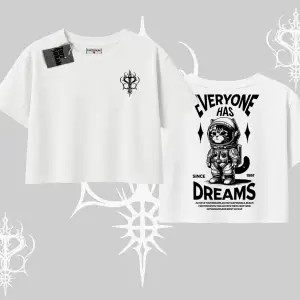 Everyone Has Dreams Yazılı Astronot Kedi Arka Baskılı Oversize Crop Tshirt