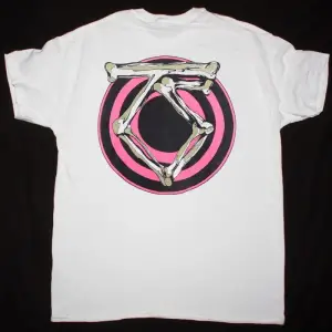 FLEETWOOD MAC 1975 THE WHITE ALBUM NEW WHITE T-SHIRT ÖN VE ARAKA BASKILI