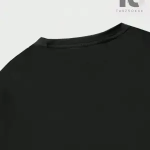 Goth Erkek Kafatası ve Çapraz Baskılı Tişört