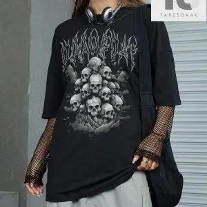 Goth Kafatası Baskılı Damla Omuz Tişört