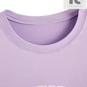 Goth Kafatası ve Harf Grafikli Düşük Omuzlu Tişört