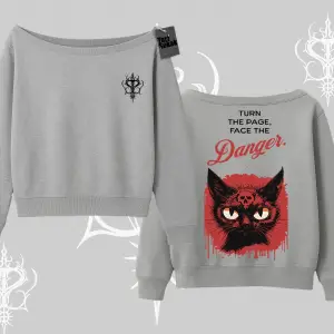 Gotik Kedi Arka Baskılı Kayık Yaka Sweatshirt