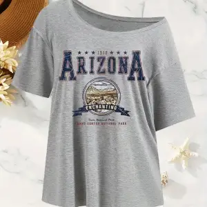 Gri Kadın Düşük Omuz Kayık Yaka Baskılı