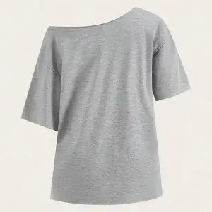 Gri Kadın Düşük Omuz Kayık Yaka Baskılı