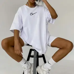 Groove Ön Ve Arka Baskılı Oversize