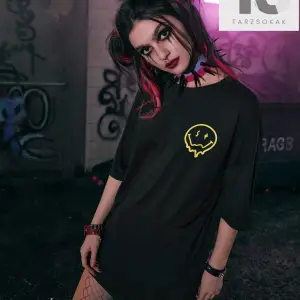 Grunge Punk Mektup Kafatası Grafikli Tişört