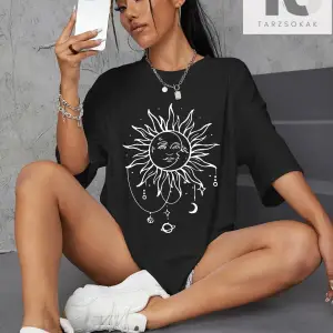Güneş ve Ay Desenli Düşük Omuz Oversize Tişört