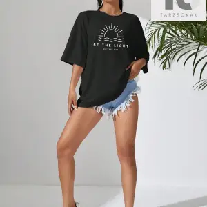 Güneş Ve Slogan Grafikli Düşük Omuz Tişört