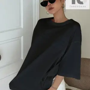 Harf Desenli Damla Omuz Tişört