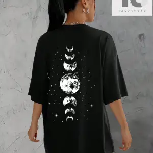 Harf Grafikli Düşük Omuzlu Longline Tişört