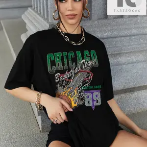 Harf Grafikli Düşük Omuzlu Tişört