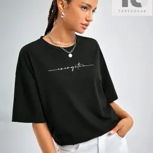 Harfli Grafik Düşük Omuz Oversize Tişört