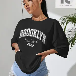 Harfli Grafik Düşük Omuz Oversize Tişört